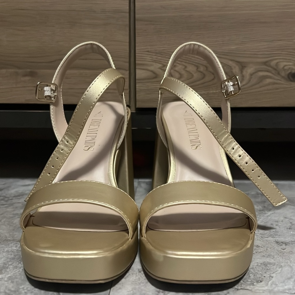 Chucky 4.3 Inch Gold Heels